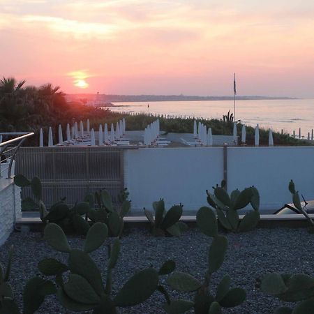 美女海滩别墅酒店 莫诺波利 外观 照片